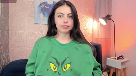Snapshot of magic_fernanda chatting on 12-16-24, 09:41 Fer online show from 12-16-24, 09:41