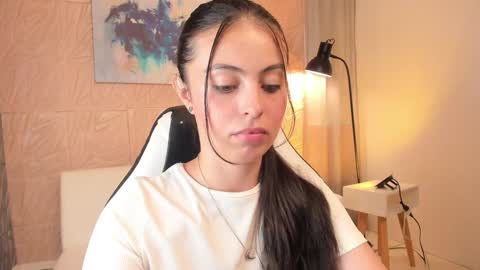 Snapshot of magic_fernanda chatting on 01-27-25, 09:00 Fer online show from 01-27-25, 09:00