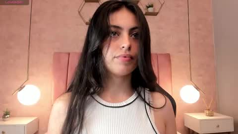 Snapshot of magic_fernanda chatting on 03-06-25, 08:16 Fer online show from 03-06-25, 08:16