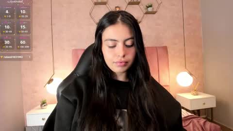 Snapshot of magic_fernanda chatting on 03-10-25, 08:56 Fer online show from 03-10-25, 08:56