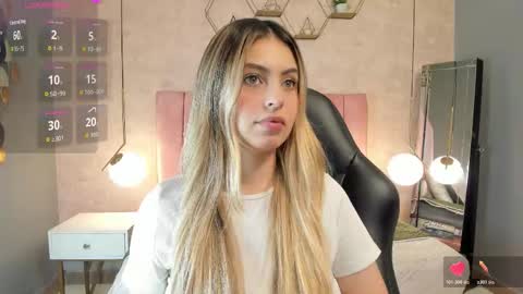 Snapshot of magic_fernanda chatting on 10-22-25, 09:03 Fer online show from 10-22-25, 09:03