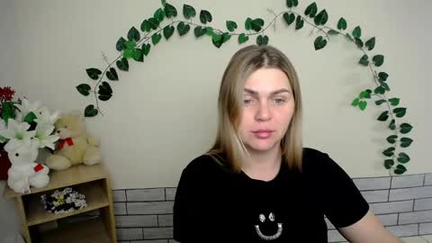 Snapshot of magic_katarina_ chatting on 12-18-24, 07:19 magic_katarina_ online show from 12-18-24, 07:19