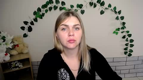 Snapshot of magic_katarina_ chatting on 01-09-25, 08:03 magic_katarina_ online show from 01-09-25, 08:03