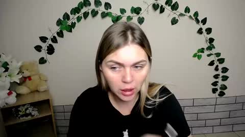 Snapshot of magic_katarina_ chatting on 01-17-25, 06:47 magic_katarina_ online show from 01-17-25, 06:47