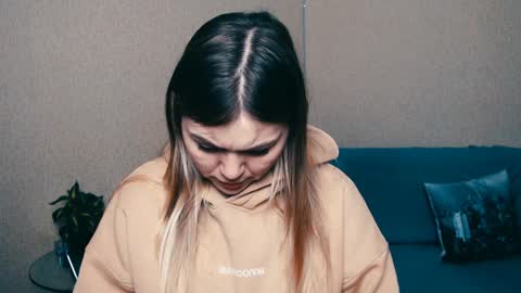 Snapshot of magic_katarina_ chatting on 01-22-25, 12:38 magic_katarina_ online show from 01-22-25, 12:38