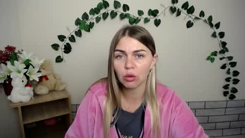 Snapshot of magic_katarina_ chatting on 09-15-25, 06:35 magic_katarina_ online show from 09-15-25, 06:35