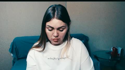 Snapshot of magic_katarina_ chatting on 10-25-25, 10:12 magic_katarina_ online show from 10-25-25, 10:12