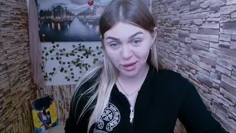 Snapshot of magic_katarina_ chatting on 11-05-25, 11:32 magic_katarina_ online show from 11-05-25, 11:32
