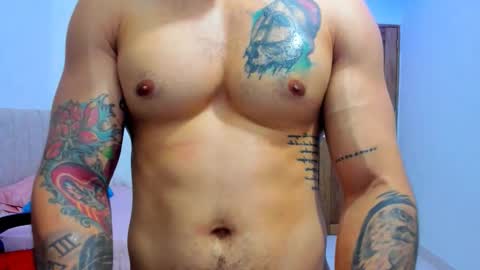 Snapshot of magic_mike_26 chatting on 11-03-25, 02:18 Magic Mike online show from 11-03-25, 02:18