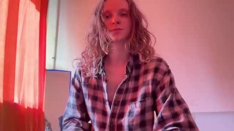 Mikky or Moon online show from 09-19-25, 09:32