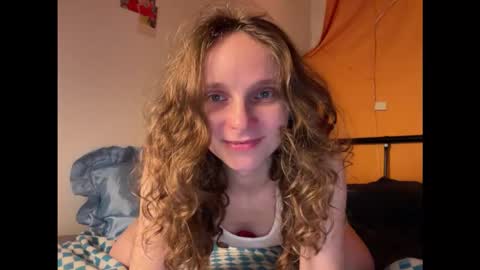 Mikky or Moon online show from 09-20-25, 06:31