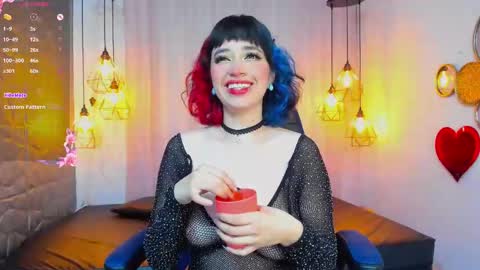 Snapshot of magic_sofii chatting on 02-25-25, 09:13 S  online show from 02-25-25, 09:13