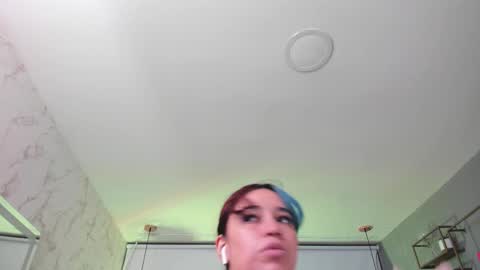 Snapshot of magic_sofii chatting on 10-16-25, 07:48 S  online show from 10-16-25, 07:48