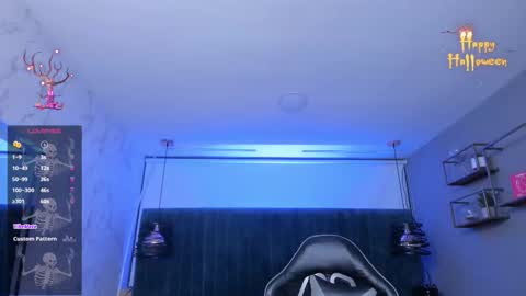 Snapshot of magic_sofii chatting on 10-18-25, 07:36 S  online show from 10-18-25, 07:36