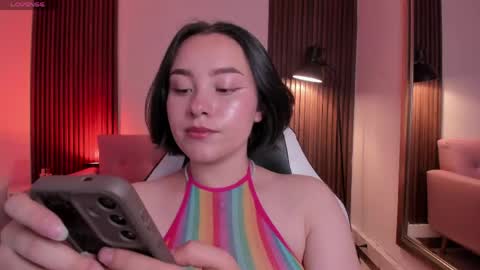 Snapshot of magic_vera chatting on 05-23-26, 04:07 Vera online show from 05-23-26, 04:07