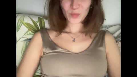 Snapshot of magicgirl50053 chatting on 11-06-25, 01:12 magicgirl50053 online show from 11-06-25, 01:12