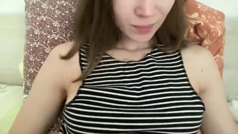 Snapshot of magicgirl50053 chatting on 03-04-26, 08:20 magicgirl50053 online show from 03-04-26, 08:20