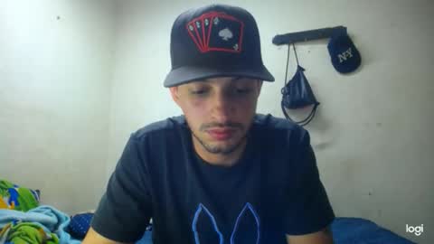 Snapshot of magico_9809 chatting on 03-20-26, 05:01 BRAYAN online show from 03-20-26, 05:01
