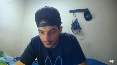 Snapshot of magico_9809 chatting on 03-20-26, 05:07 BRAYAN online show from 03-20-26, 05:07