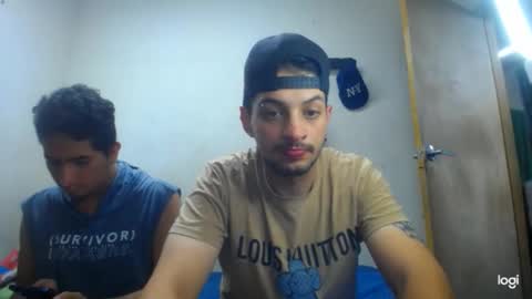 Snapshot of magico_9809 chatting on 03-23-26, 12:47 BRAYAN online show from 03-23-26, 12:47