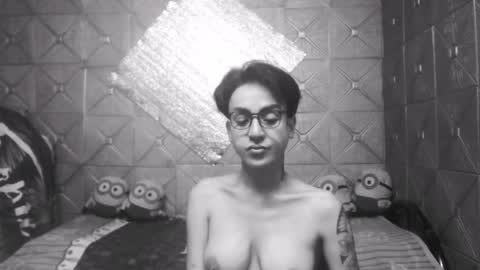 Snapshot of magicsaya chatting on 01-02-25, 12:03 TsKaycee online show from 01-02-25, 12:03