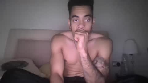 Snapshot of magicsempai chatting on 12-12-24, 03:16 Magicsempai online show from 12-12-24, 03:16