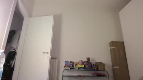 Snapshot of magicsempai chatting on 01-27-25, 11:43 Magicsempai online show from 01-27-25, 11:43