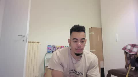 Snapshot of magicsempai chatting on 03-04-25, 11:51 Magicsempai online show from 03-04-25, 11:51