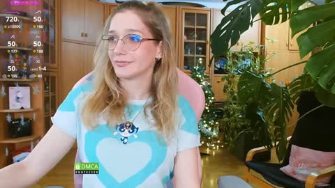 Snapshot of magicstylex chatting on 01-07-25, 07:59 Nicole online show from 01-07-25, 07:59