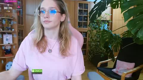 Snapshot of magicstylex chatting on 01-13-25, 09:09 Nicole online show from 01-13-25, 09:09