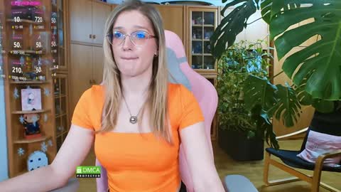 Snapshot of magicstylex chatting on 01-31-25, 11:03 Nicole online show from 01-31-25, 11:03