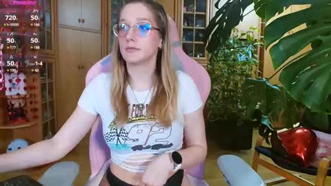 Snapshot of magicstylex chatting on 02-16-25, 02:42 Nicole online show from 02-16-25, 02:42