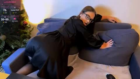 Jade online show from 09-17-25, 10:22