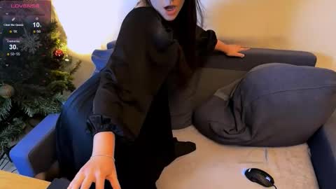 Jade online show from 11-22-25, 02:54