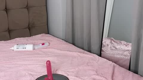 Snapshot of magnificent_angel chatting on 02-20-25, 10:26 Sasha online show from 02-20-25, 10:26