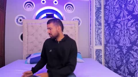 Snapshot of magnus_alejo chatting on 12-01-25, 11:37 Magnus Alejo online show from 12-01-25, 11:37