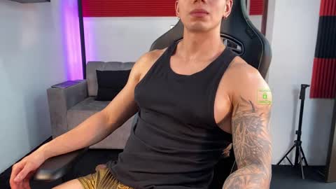 Snapshot of magnus_savage chatting on 05-06-26, 08:58 If you want me to use the Lovense please let me know -- online show from 05-06-26, 08:58