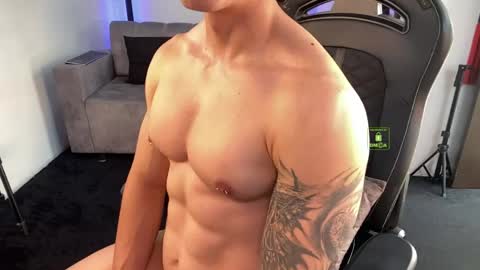 Snapshot of magnus_savage chatting on 05-21-26, 06:15 If you want me to use the Lovense please let me know -- online show from 05-21-26, 06:15