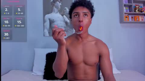 Snapshot of magnusking_ chatting on 10-16-25, 06:31 Magnus King online show from 10-16-25, 06:31