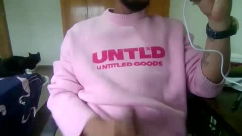 Snapshot of magryuk chatting on 12-14-25, 11:37 magryuk online show from 12-14-25, 11:37