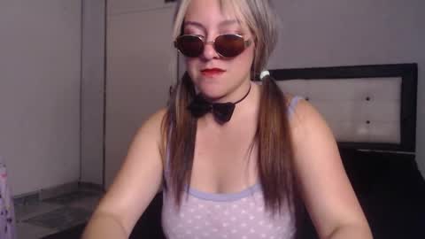 Snapshot of mahia_000 chatting on 11-25-25, 02:33 Mahia online show from 11-25-25, 02:33