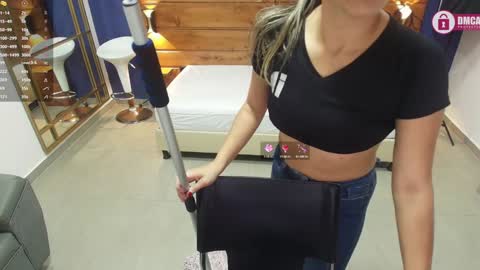 Dani online show from 01-24-25, 05:32