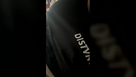 Snapshot of mahogany32 chatting on 12-14-25, 08:13 Mahogany online show from 12-14-25, 08:13