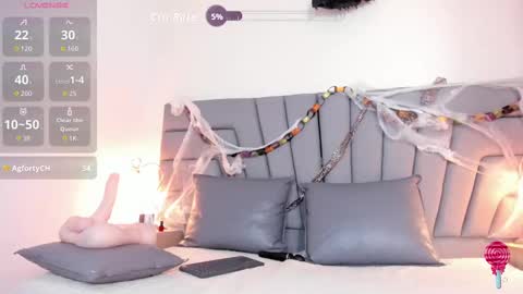 Snapshot of maia_520 chatting on 10-15-25, 07:36 maia_520 online show from 10-15-25, 07:36