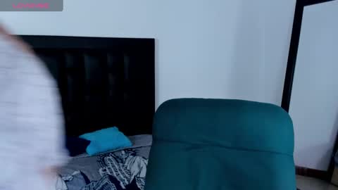 Snapshot of maia_davies chatting on 12-10-24, 03:22 Maia online show from 12-10-24, 03:22