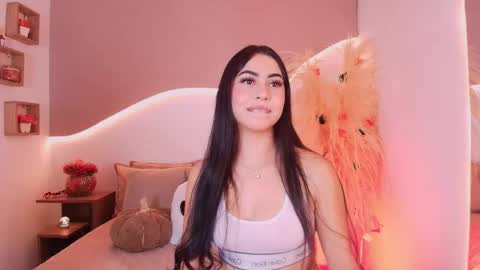 MAIA  LIA  online show from 10-26-25, 11:09