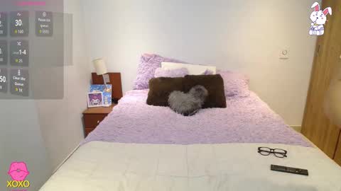    t  online show from 11-11-25, 02:33