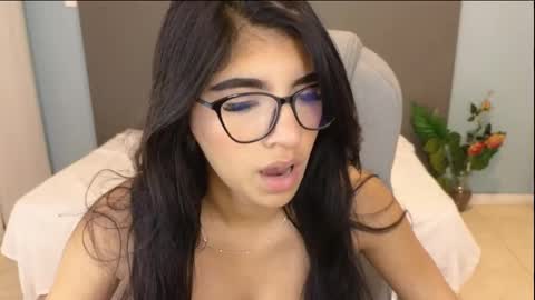 Maiaa Ruiz  online show from 10-03-25, 02:47