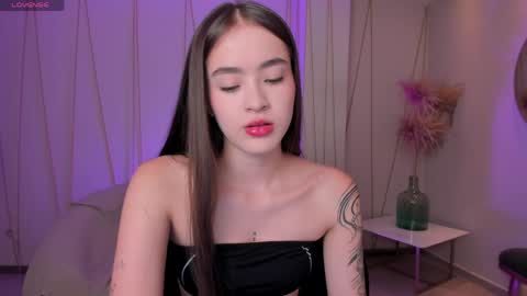  Maia  online show from 04-25-26, 07:55