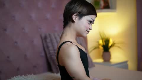  Maia  online show from 09-18-25, 04:53